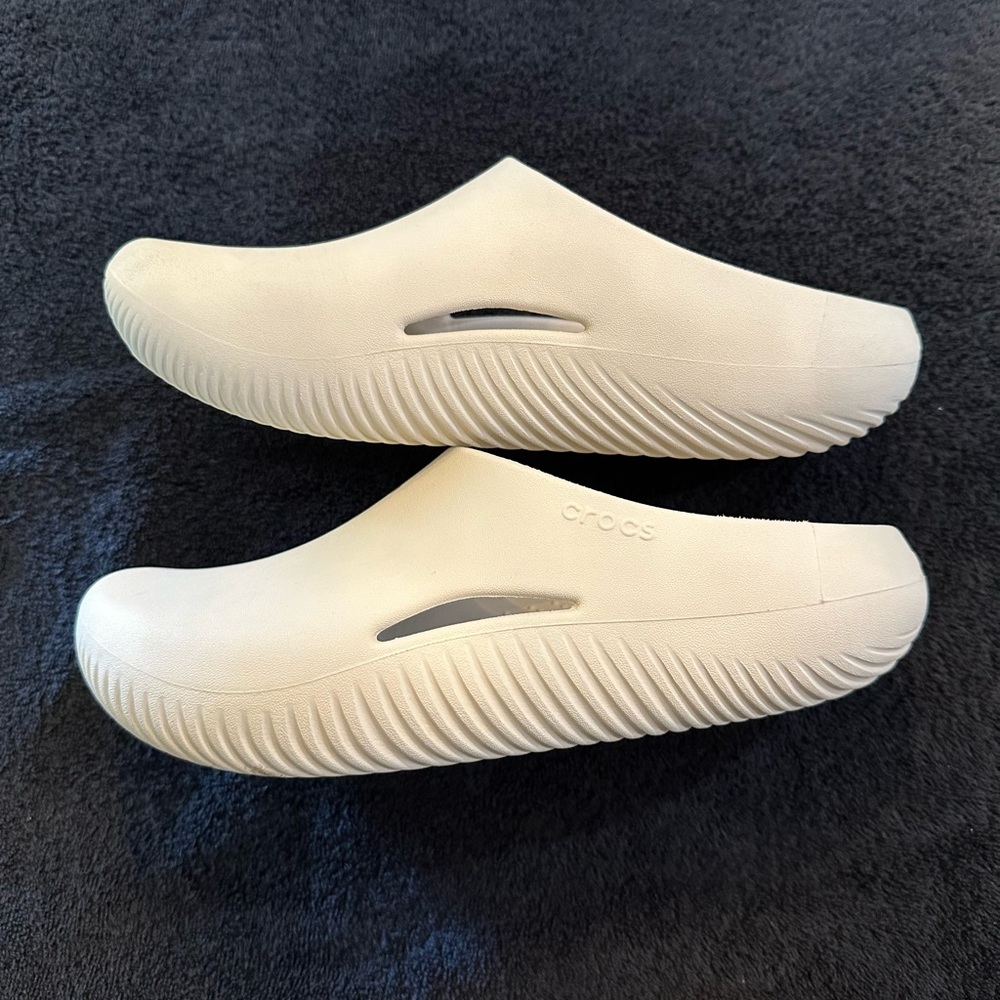 Crocs Mellow Recovery Clog M7 W9 Stucco